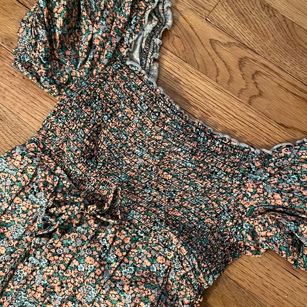 Floral Wild Fable Ruched Detail Dress - Size XS (NWOT)
